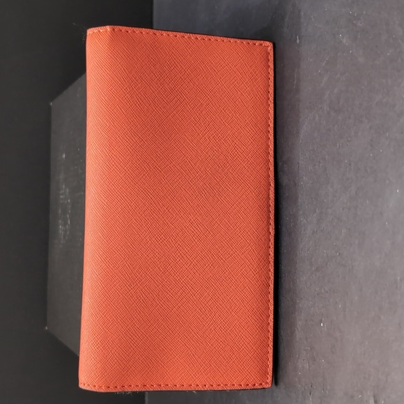 Michael Kors Women's Orange Leather Jet Set Slim Travel Wallet. - Picture 4 of 5
